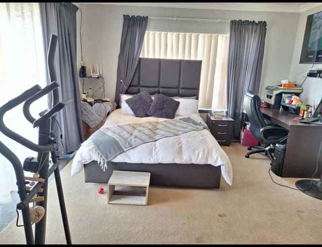 3 BEDROOM HOUSE FOR SALE IN ISLAND VIEW